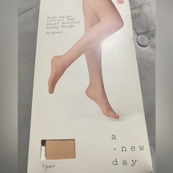 A New Day high waist control top Sheer hosiery honey beige L/XL - Picture 3 of 4